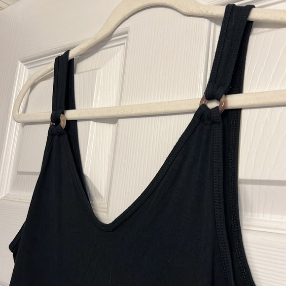 Soft A&F Drapey Tank - Picture 3 of 6